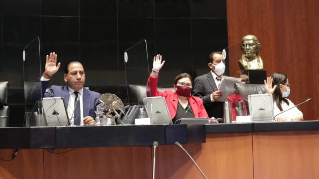 Senadores se confrontan por reforma eléctrica; PAN dice “no estamos para obedecer” (Forbes México)